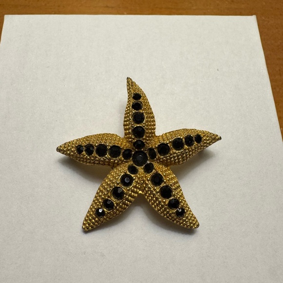 Vintage Bellini starfish brooch with black stones - Picture 2 of 7